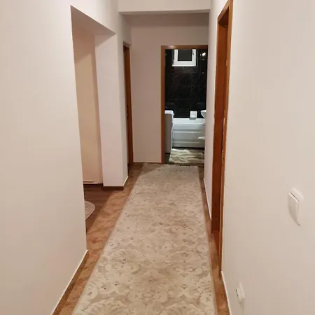 Annymar Gura Humorului